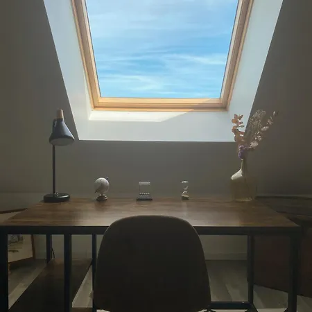 Maison Lumineuse, Proche Et Nature