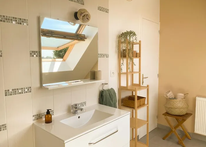 בית נופש Maison Lumineuse, Proche Et Nature *