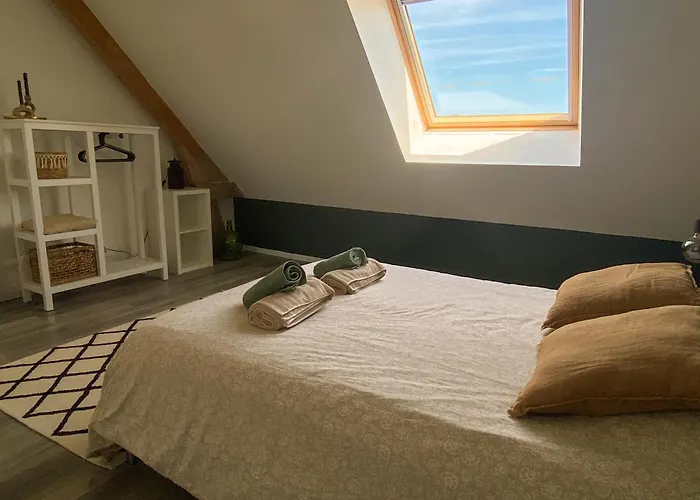 בית נופש Maison Lumineuse, Proche Et Nature *