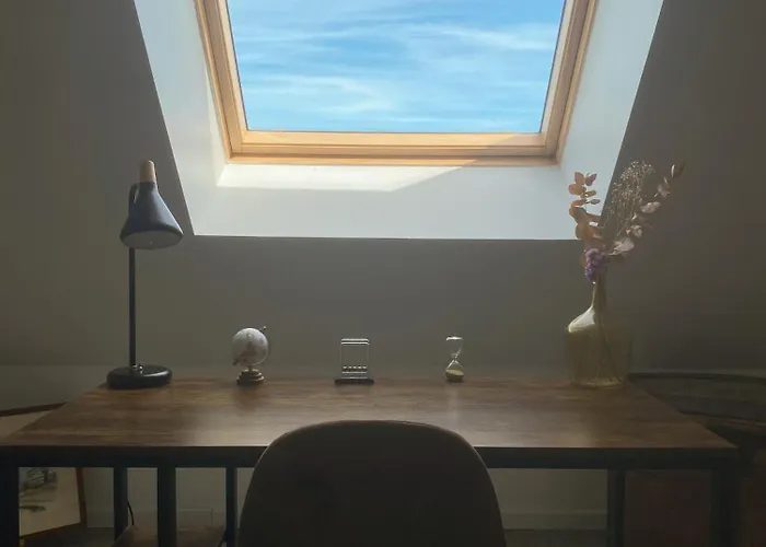 Maison Lumineuse, Proche Et Nature